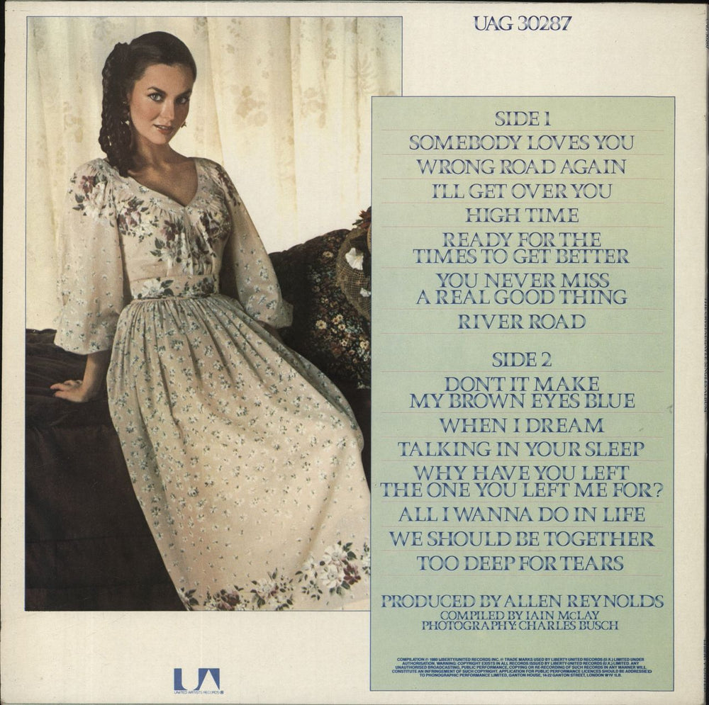 Crystal Gayle The Crystal Gayle Singles Album UK vinyl LP album (LP record)