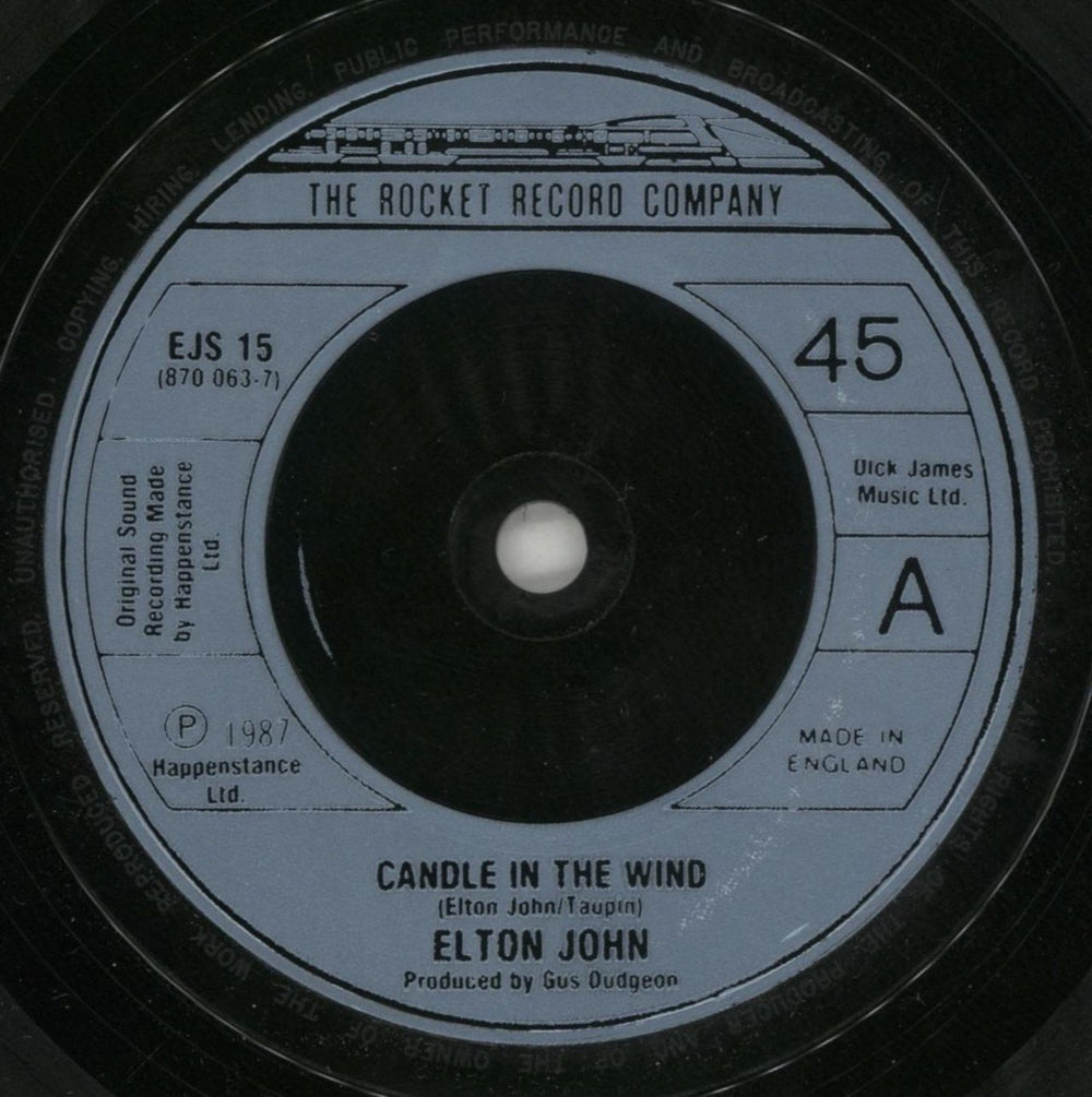 Elton John Candle In The Wind UK 7" vinyl single (7 inch record / 45) JOH07CA43540