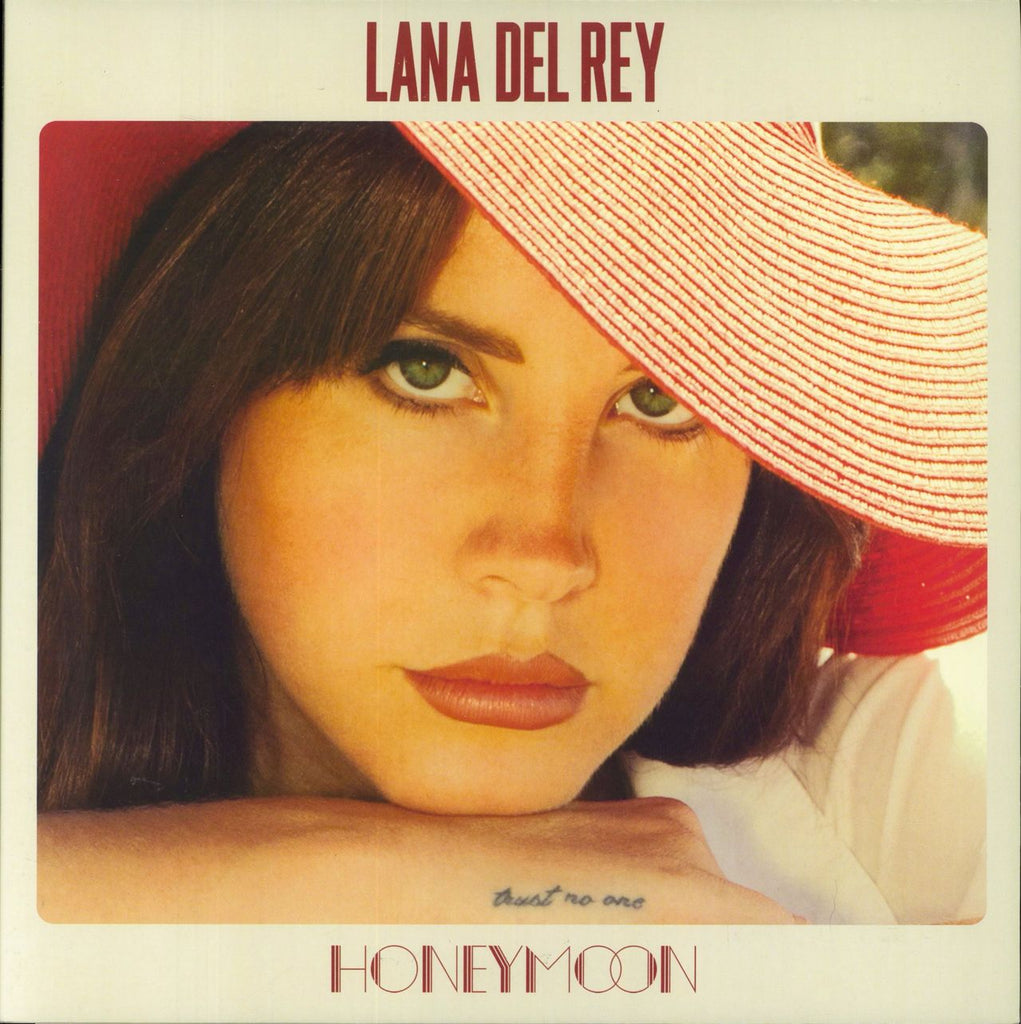 lana-del-rey-honeymoon-red-