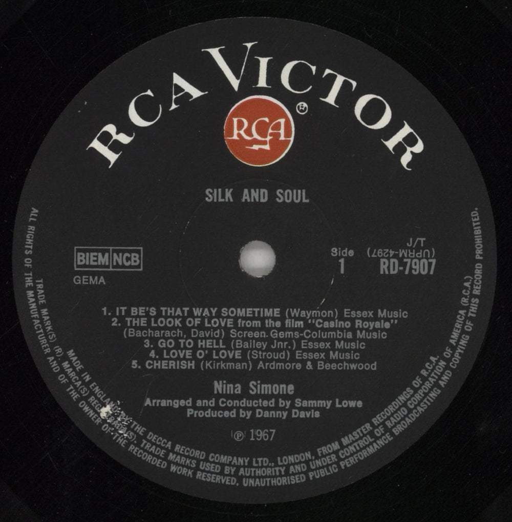 Nina Simone Silk & Soul UK vinyl LP album (LP record) NNSLPSI860762