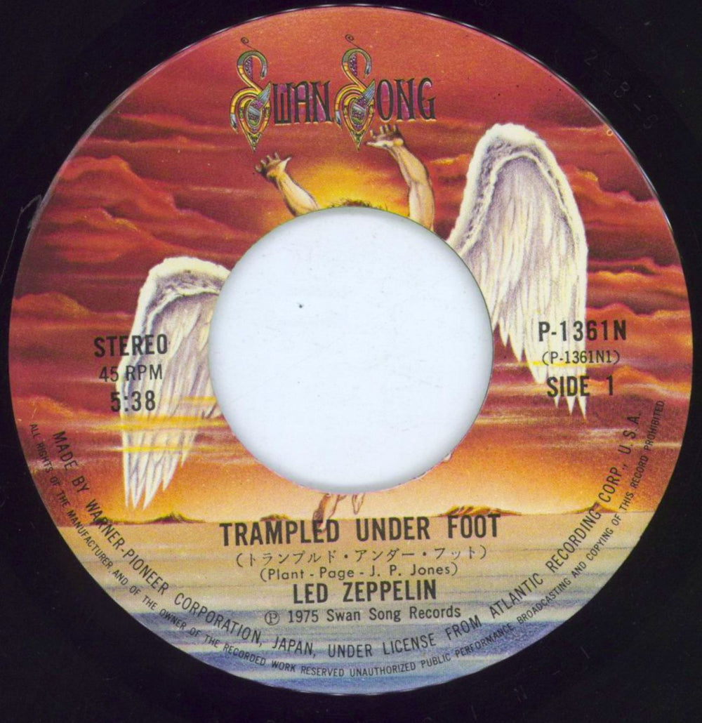 Led Zeppelin Trampled Underfoot - Y500 sleeve Japanese 7" vinyl single (7 inch record / 45) ZEP07TR227428