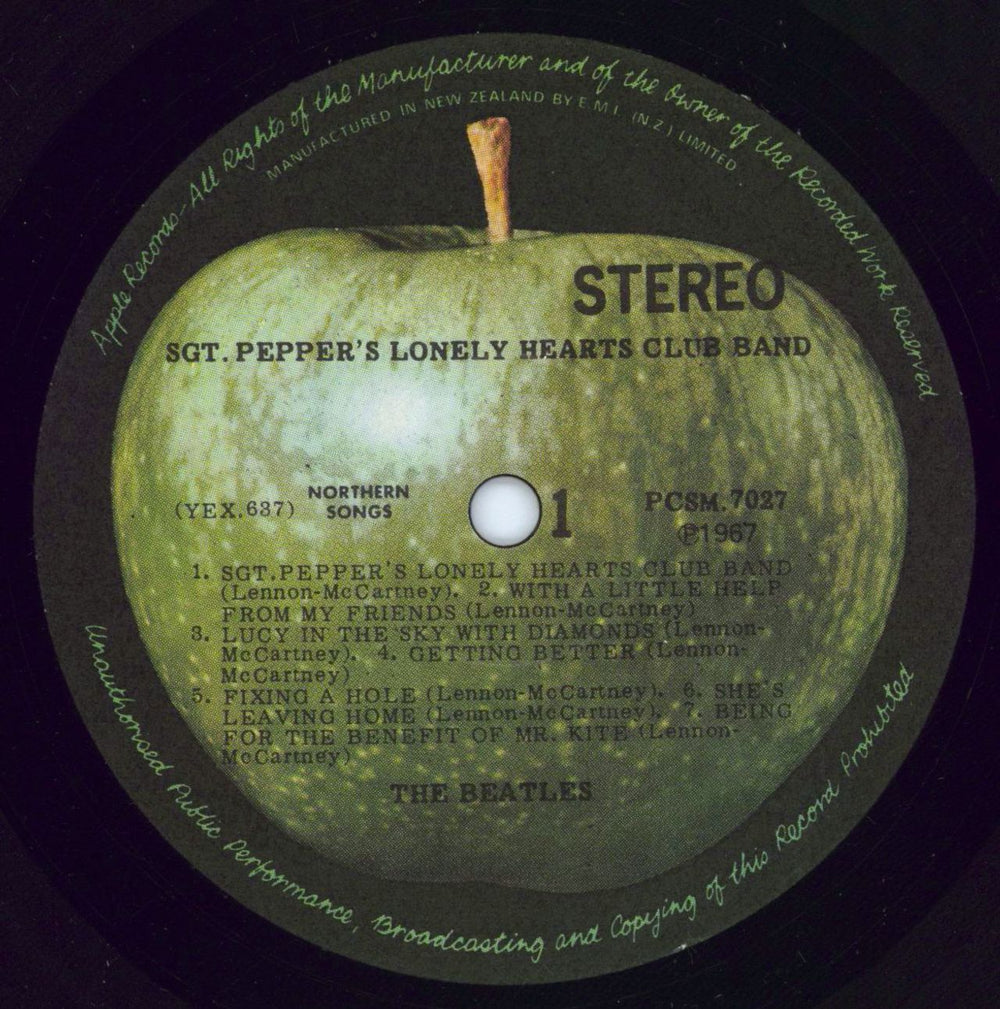 The Beatles Sgt. Pepper's Lonely Hearts Club Band - Apple Label New Zealand vinyl LP album (LP record) BTLLPSG776453