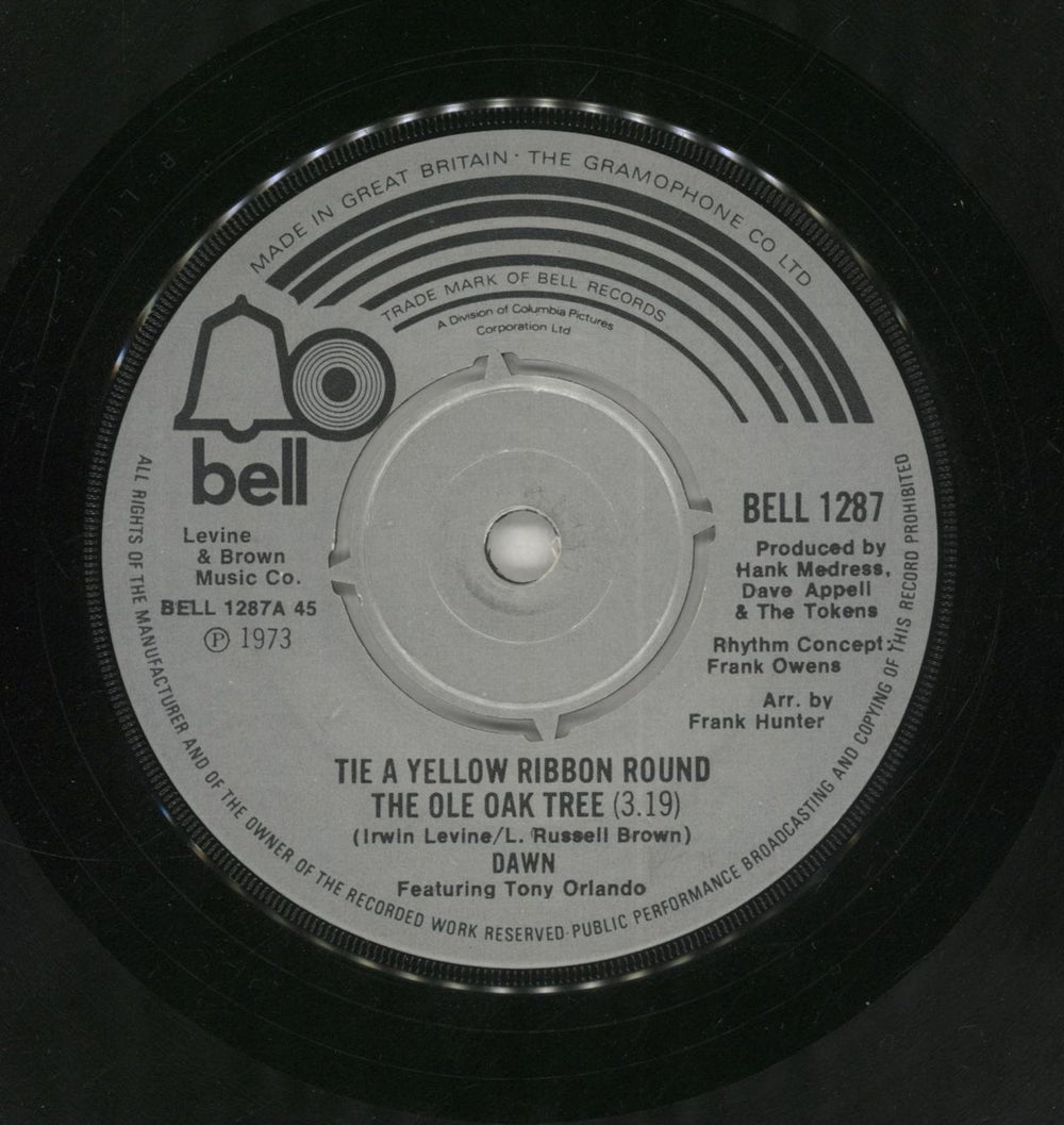 Tony Orlando & Dawn Tie A Yellow Ribbon Round The Old Oak Tree UK 7" vinyl single (7 inch record / 45) BELL1287